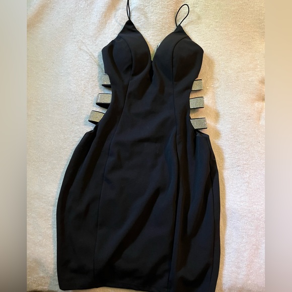 Windsor Dresses & Skirts - NWT Little Black Dress with Cut-Out